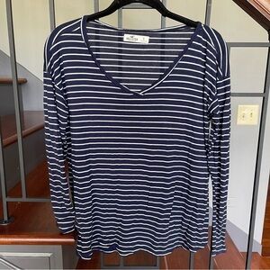 Hollister  navy white striped long sleeve v-neck t-shirt size small